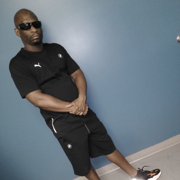 Meet your Posher, James - Picture 1 of 1